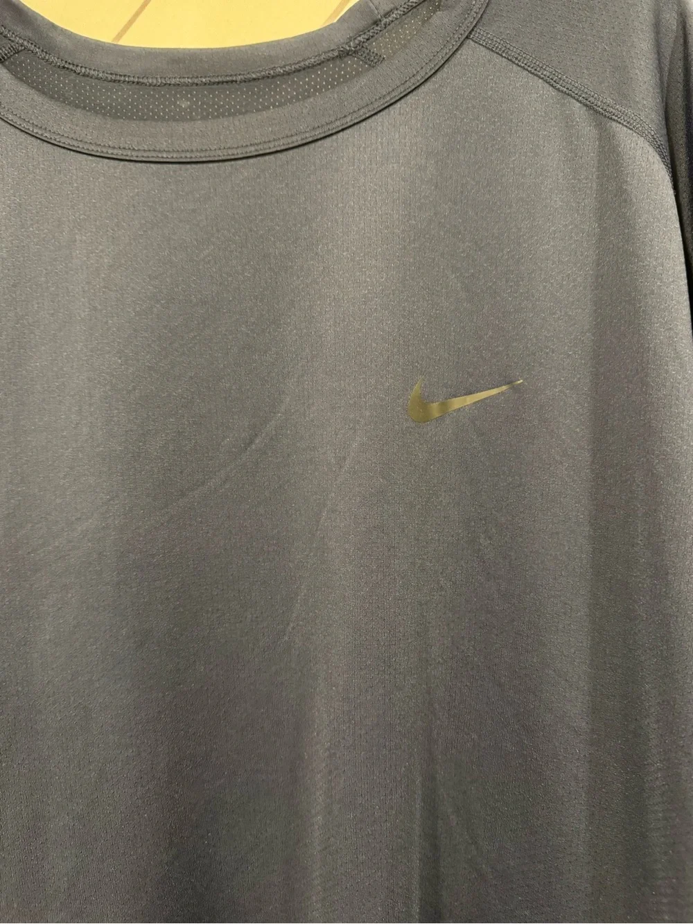 Nike Navy Short Sleeve Athletic Tee